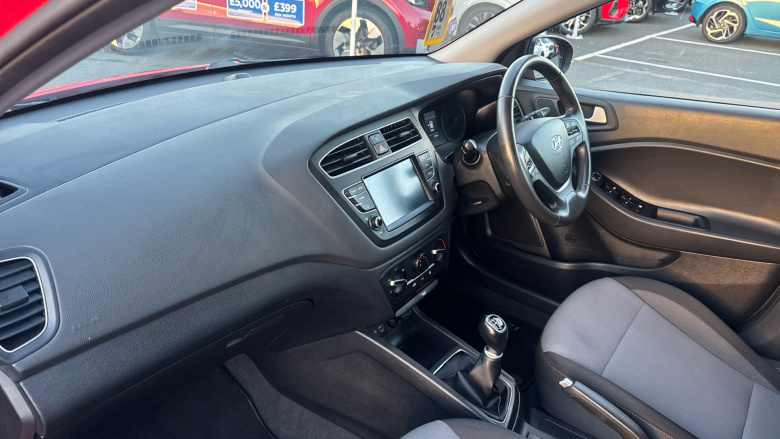 Hyundai i20 1.2 MPi SE 5dr Petrol Hatchback